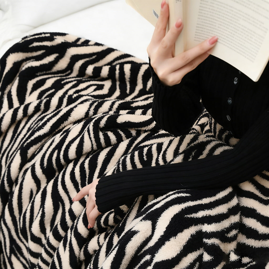 Modern Chic: Zebra Motif Plush Lifestyle Throw
